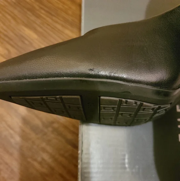 The LIMITED Tatum Pump - Picture 4 of 7